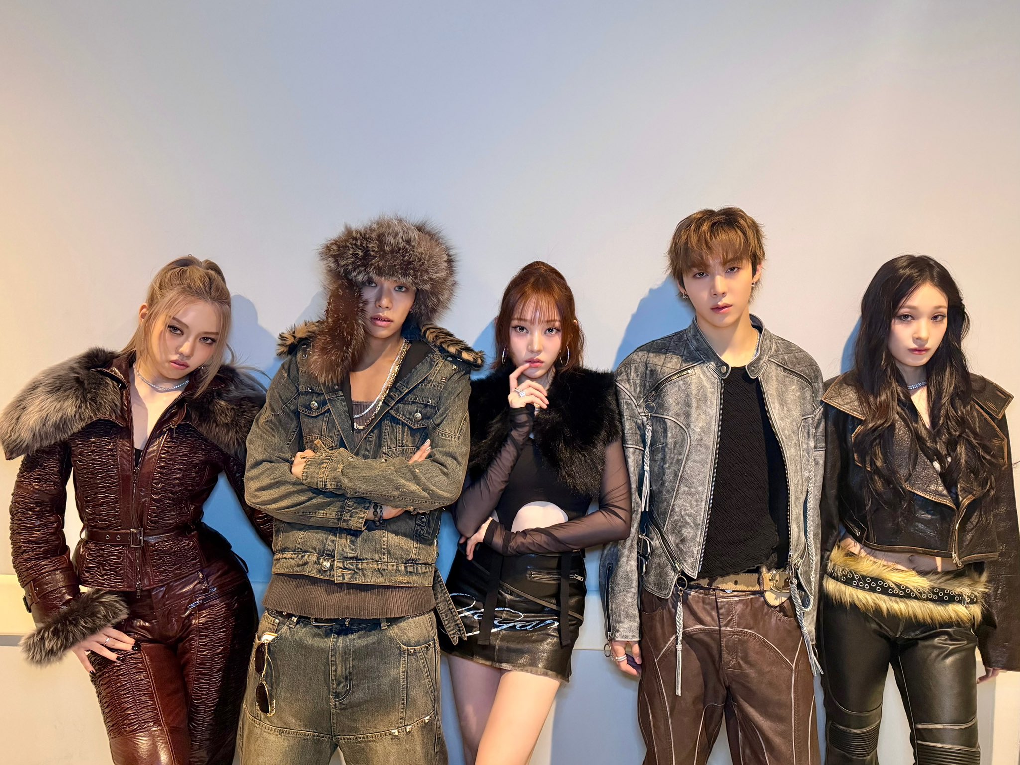 G5Orf7LbIAI7ara?format=jpg&name=large