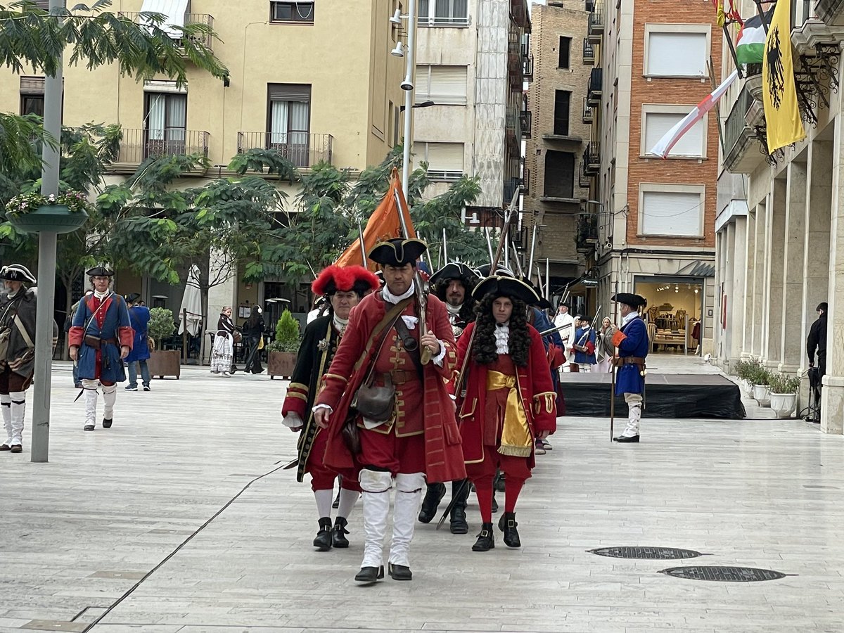 TURISME | 📣 Prop d’un centenar de recreadors participen aquest cap de setmana al Setge de Tortosa, 1708, una festa  de recreació històrica que és un reclam per posar en valor les muralles i el nucli històric. 

📲Consulta el programa tortosaturisme.cat/el-setge-de-to…