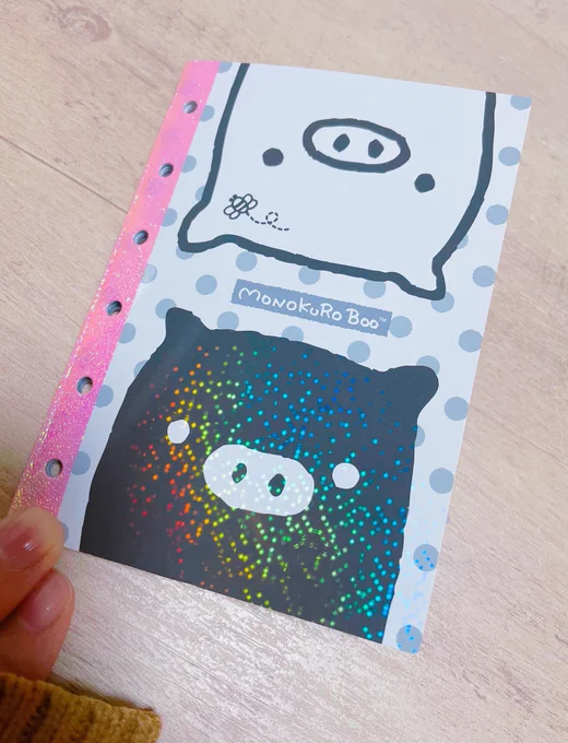 姉ちゃんが選んだシール帳、モノクロブーで母にっこり