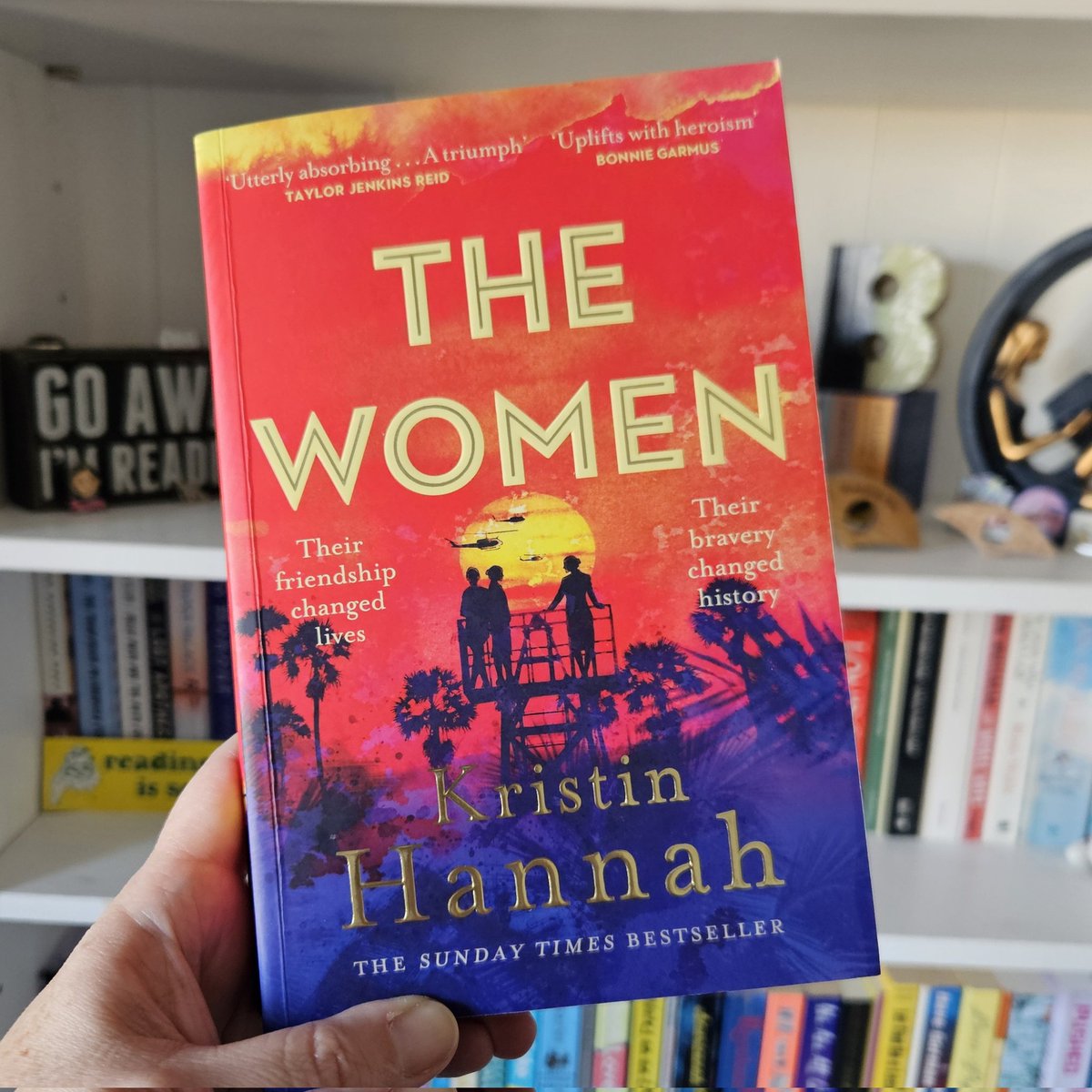 Bookaholic Bex tweet media