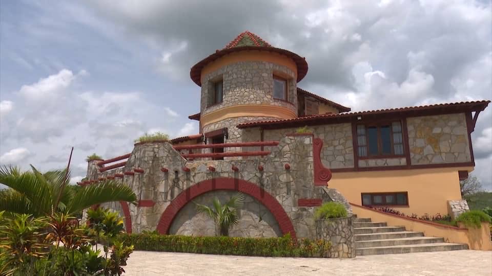 Elcamara (@elcamaraae2023) on Twitter photo 