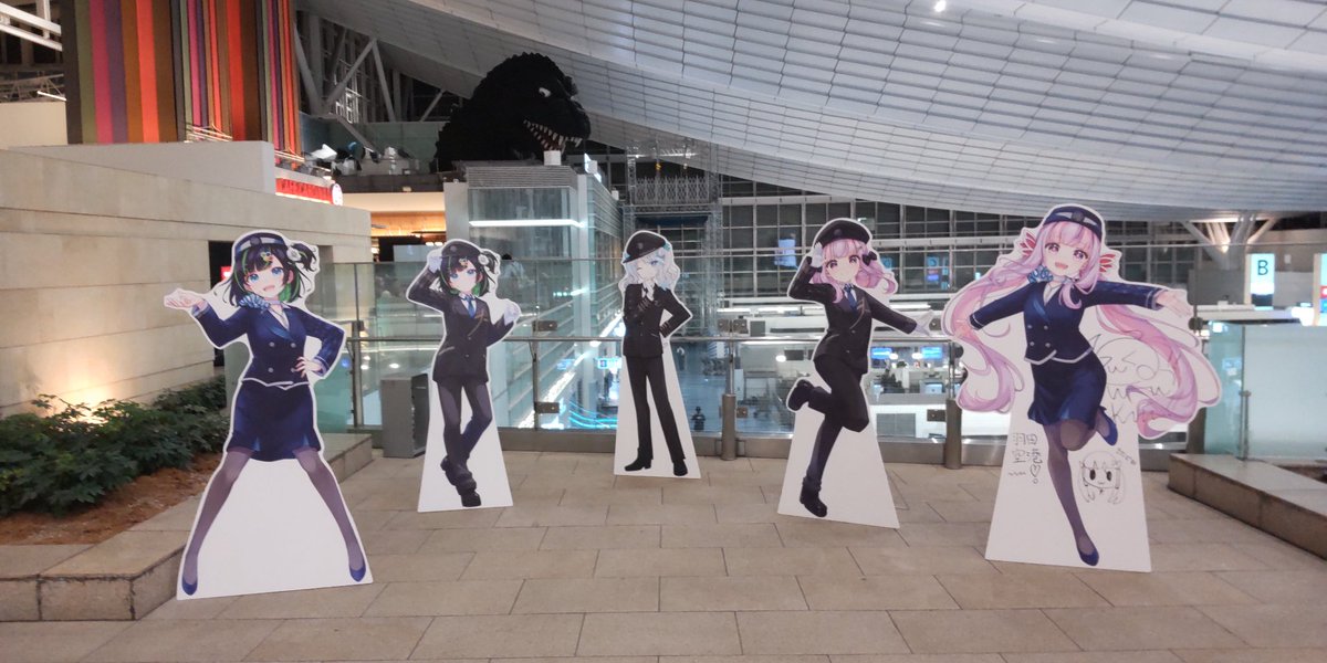 keee_go_2's tweet image. 羽田空港第３という珍しい場所でのリアイベ。
インターネット老人会の諸々の話が面白かった。
なぐるちゃんの昔の活動（？）も知れて良かったなぁ。
くるるてんてーは、リアイベでは顔出しなんだね。ちょっと驚きでした。

#話はイベントで羽田
#桃井はるこ 
#正義なぐる 
#くるるてんてー