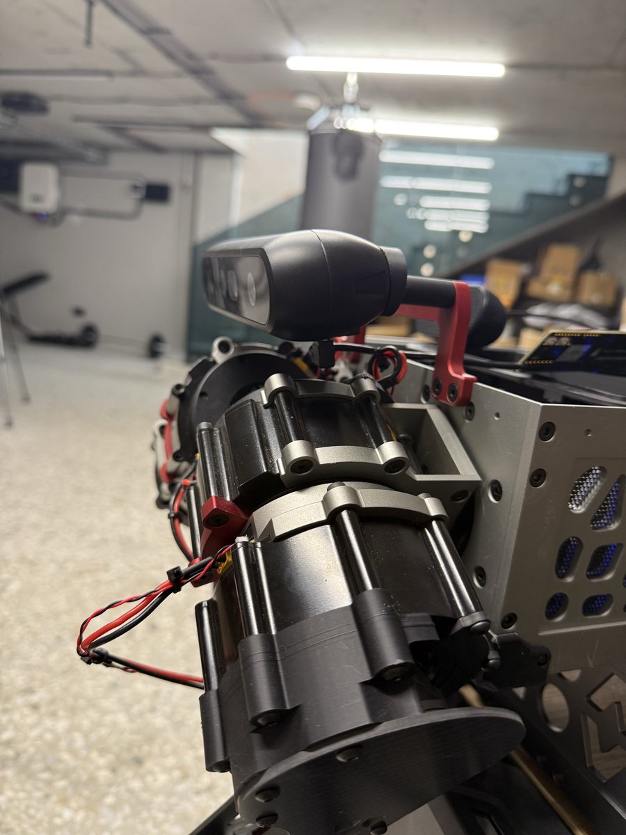 suren_at's tweet image. weekend update: Ayg got a face 👀