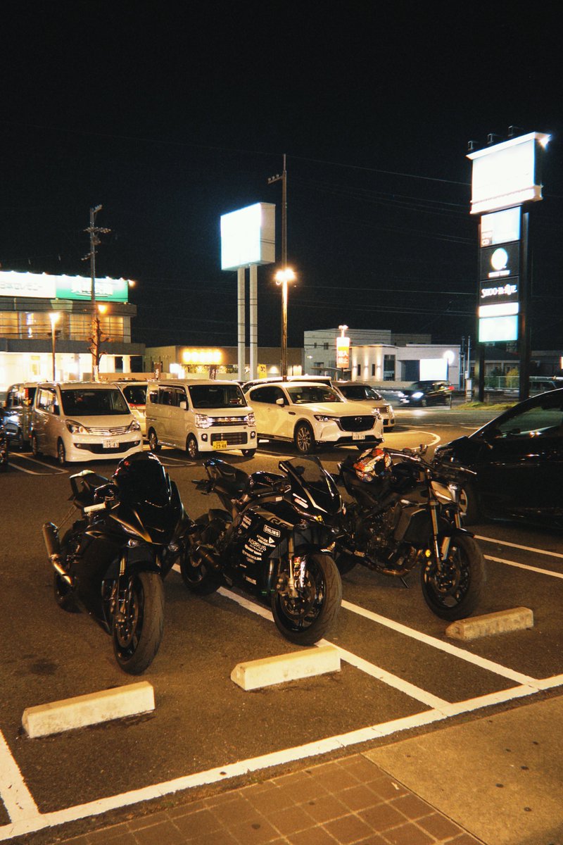 zenry_r6's tweet photo. ⬛️✖︎⬛️✖︎⬛️ https://t.co/3bc1KrSneB