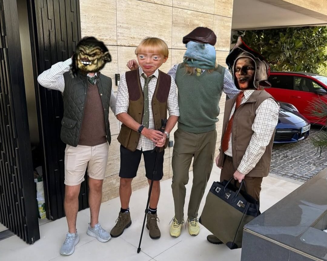 #Susmaussamstag <a href="/DBrotroll/">Drolli Wandregisil Golconda Brotrollet</a> <a href="/FPflaumenbaum/">fritzchenpflaumenbaum</a> <a href="/Raudigeratte/">Zenturio Räudicus Ratticus</a>