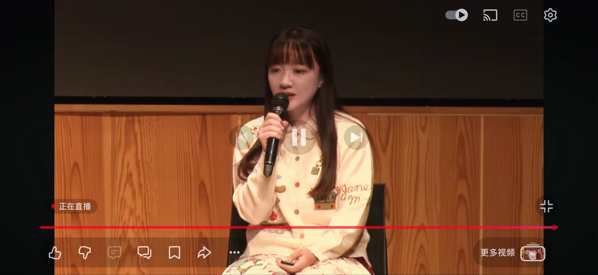 pandanekooo's tweet photo. 昨日の「アニメ＆まんが 聖地EXPO 2025」で、鯛さんとアニメツーリズムの魅力についてトークさせていただきました🎤✨
なんと横浜のお土産まで…贅沢マロン🌰めちゃ好きリピ予定！
早めに帰ることにはなりましたが、たっぷり聖地トークできて楽しかった！
河森正治会長ともお写真撮れて嬉しかった☺️📸 https://t.co/eWoXKNN7Cn