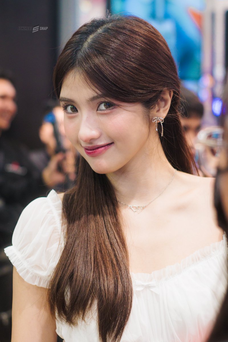 EtherealSnap's tweet image. 251107 KAIA Charice
⌜ Alpha Lifestyle Reopening ⌟

@ChariceHermoso
Arayy kooo!!

KAIA AT ALPHA LIFESTYLE
#KAIA #KAIA_CHARICE #AirWheelPH