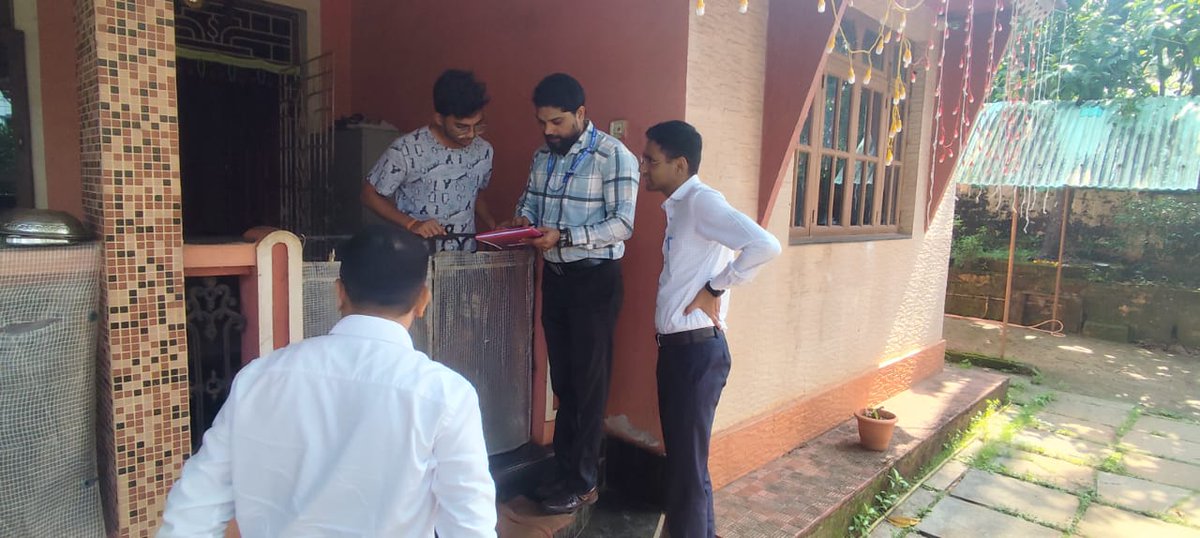Shri Ankit Yadav, IAS, Collector &amp; District Election Officer, North Goa District visit various parts of Taleigao, Mapusa and Thivim assembly constituencies to oversee the ongoing distribution of enumeration forms under the Special Intensive Revision 2026.
He interacted with the