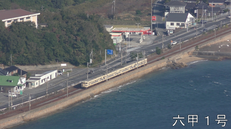 rokko1go's tweet photo. 先月に続いて２度目の115系瀬戸内色撮影。前回はTabiwaフリー切符＋徒歩だったので２本しか録れなかったが、今回はレンタカー移動で４本狙うも、夕方から曇りの予報よりも早く曇って来てしまい、午後は残念でした。最後動画は夕方17時前なのでシャッター速度が落ちてます。 #瀬戸内色 #115系 #山陽本線 https://t.co/HBlUkYzgiM