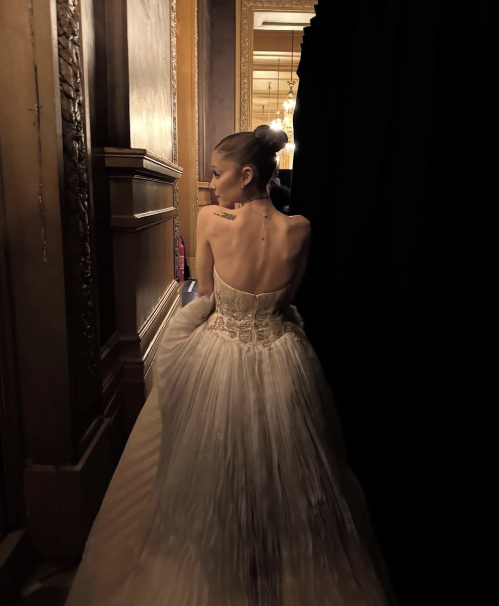 MARAVILHOSA! Ariana Grande via Instagram.