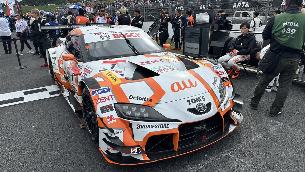 RACINGLABO's tweet image. 今夜の放送は #スーパーGT 最終戦もてぎ！
年間チャンピオンが決まるGT500クラスをお届けします！
ランキングトップのａｕGRスープラの #坪井翔 #山下健太 の連覇となるのか！？
他のチームが逆転するのか！？
まさかの展開に驚愕する事間違いなしです！
@SUPERGT_JP 
@tvtokyosports 
@hnkyoshimura