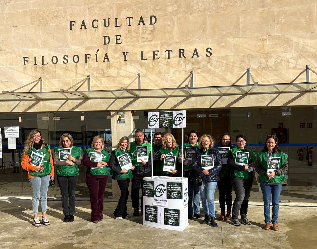 csifsanext's tweet image. CSIF, acompañando en el Campus de Cáceres a los opositores del examen de FEA.
Porcentaje medio de presentados: 75,56%
Mucha suerte a tod@s!!!
#TodoXTodosEsMás