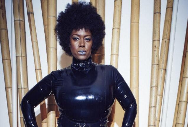 I'm packing leather and latex for sessions in LA/**** Garden. Any recommendations? tinylf.com/PaGmDnDE5VN8 #realloyalfans