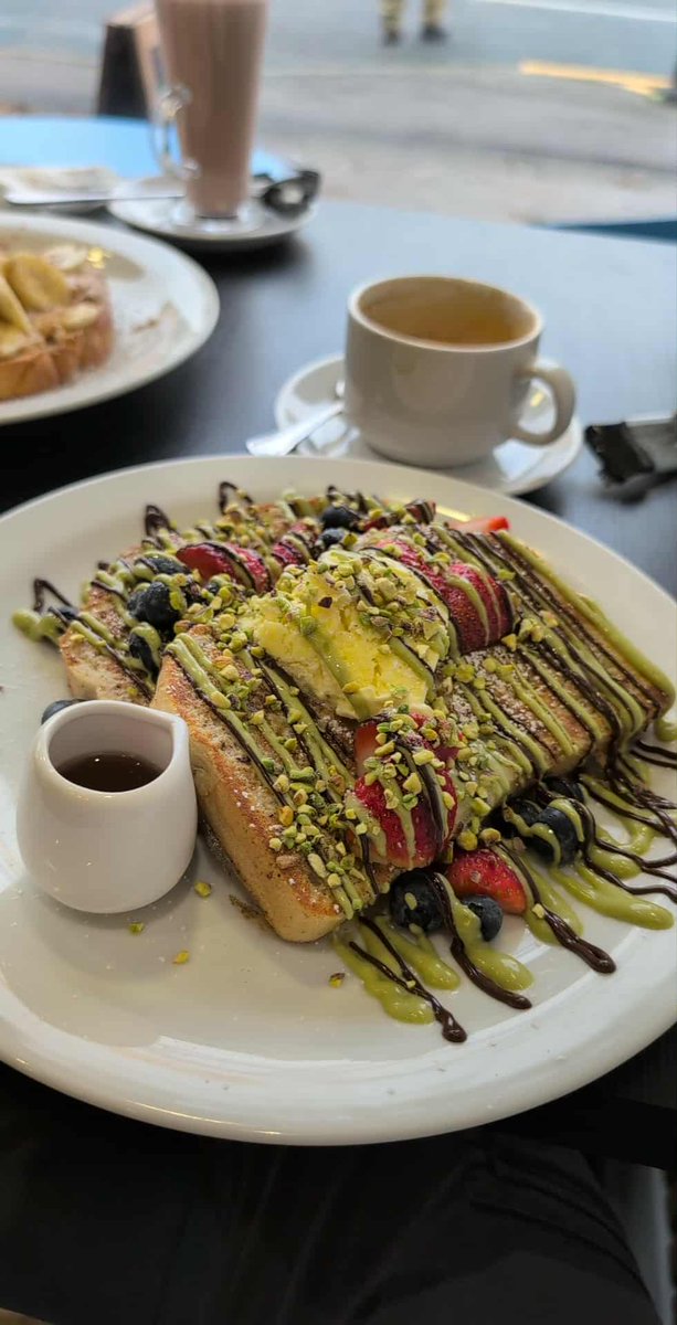 lukebed79's tweet image. Been away holiday made us miss the last 2 home games so feels like a lifetime waiting for the next. Celebrated with a pre match meal at Cozee cafe on boothery estate 😋 and a nice pint of Staropramen.
#UTT #hcafc