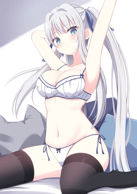 #いい腋の日 白髪ツインテちゃんの腋…どうぞ!