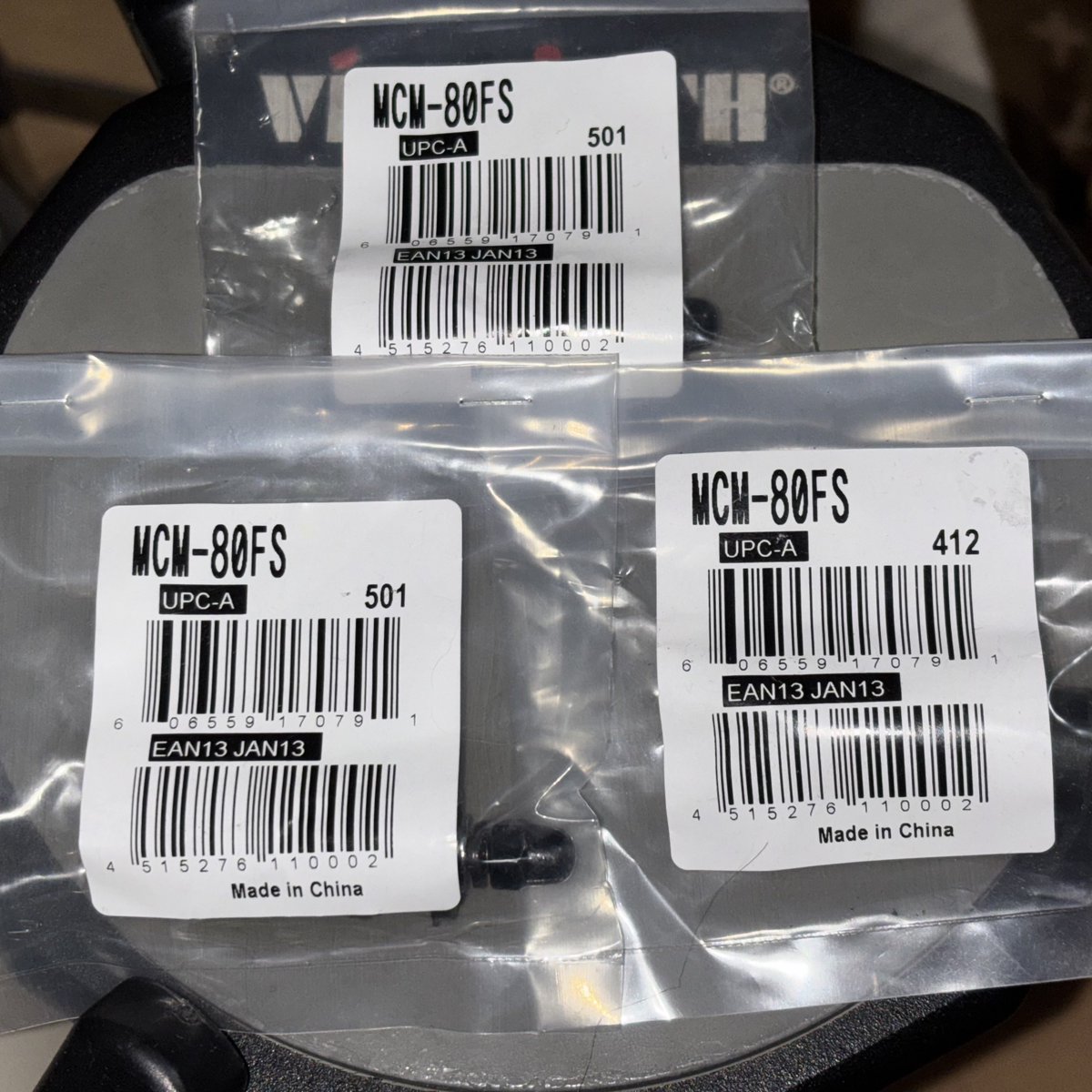 実は先週ザイオンでのライブ、リハ前にスネアスタンドの故障が発覚し、お店のを借りてたんですが、直すにあたりパーツ欠品してるはずと思ってて狼狽してたところ、姫路ベータさんの通販サイトで在庫がある事を知って速攻で取り寄せましたー。明日のスタジオ楽しみー。
モリーダー、遅刻厳禁ザンスよ。