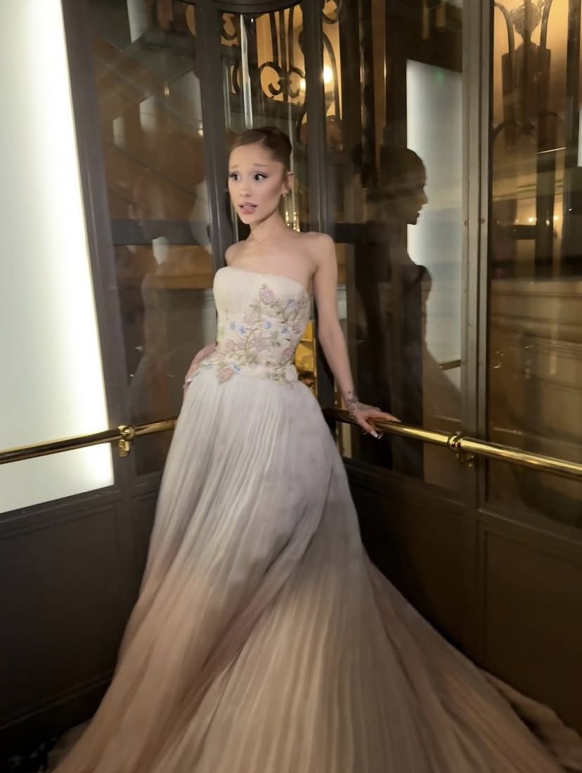 ♥︎ (@ariloveplace) on Twitter photo 