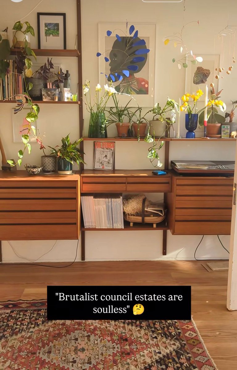 This is some MAJESTIC advertising for Issue 25