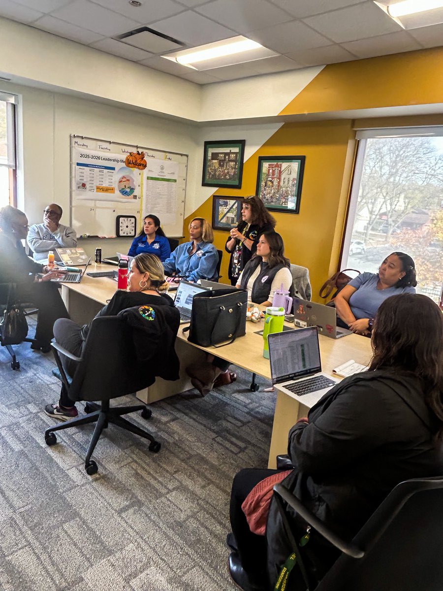 Network10CPS's tweet image. Providing differentiated opportunities is just as important for adults as it is for students. So grateful for our community of school leaders who never stop learning!  ￼@ChiPubSchools