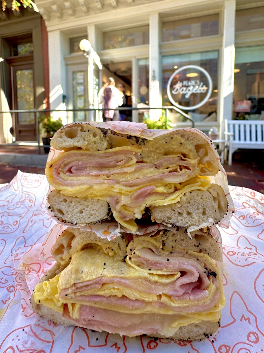 Great to see local fav <a href="/pearlsbagels/">Pearl's Bagels</a> packed and busy!