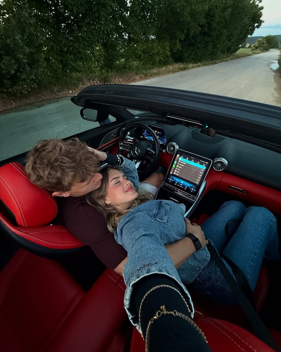 ꨄ︎ (@couplsgoal) on Twitter photo 