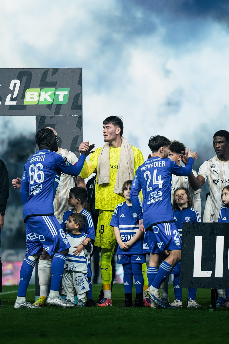 StadeDeReims's tweet photo. ๐๏ธ #SCBSDR
La ๐ฏ๐ข๐๐ญ๐จ๐ข๐ซ๐ de tout un ๐จ๐ณ๐ฐ๐ถ๐ฑ๐ฆ. ๐ช๐ดโช๏ธ https://t.co/5wCMr9F7G8