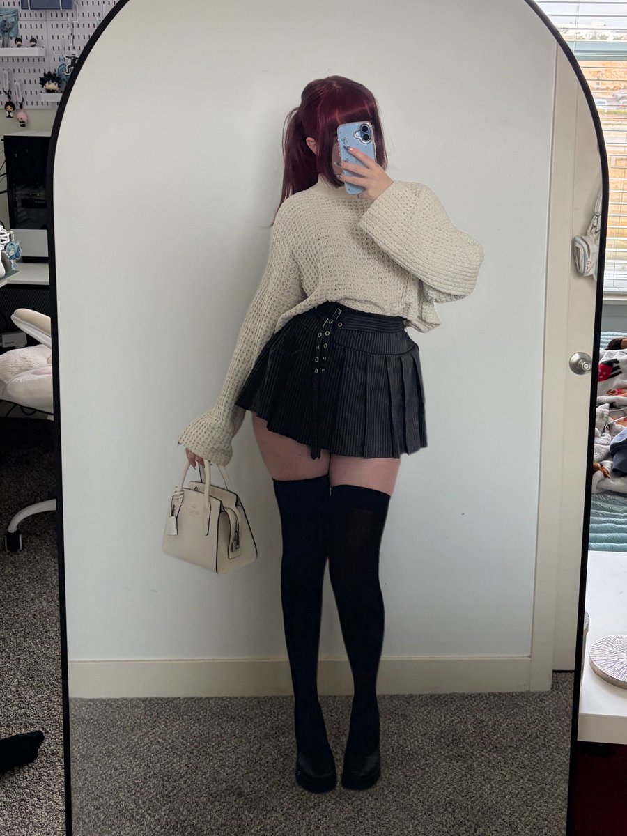 lumi 🦭 tweet media