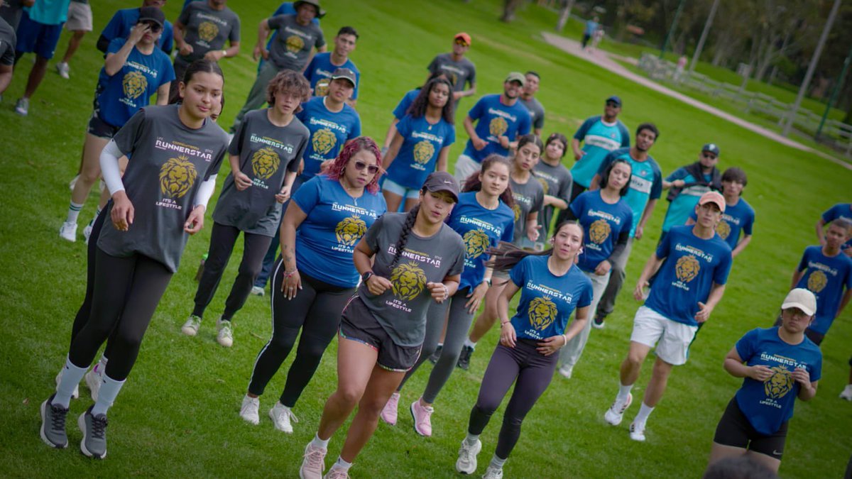 ¡Así se vive la fuerza de los #JóvenesALaE! 💪

75 beneficiarios se pusieron los tenis y salieron a entrenar con toda la actitud junto a <a href="/CorreMiTierra/">corremitierra</a> e <a href="/idipronbogota/">IDIPRON</a>, preparándose con toda para la carrera del próximo 23 de noviembre.

Una jornada llena de movimiento, risas,