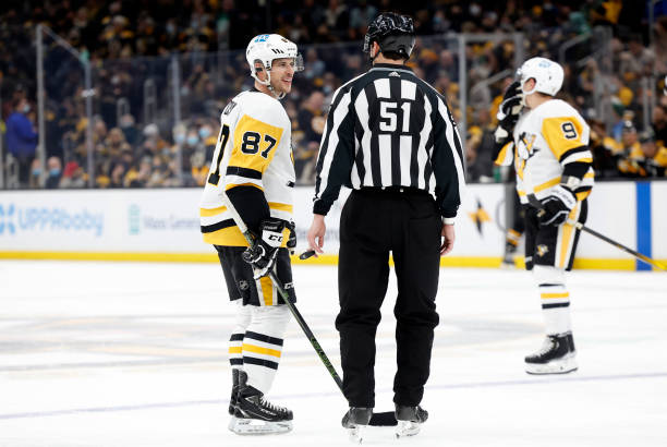 ScoutingTheRefs's tweet photo. Refs Garrett Rank #7 and Brandon Schrader #34 work Penguins vs. Devils with Andrew Smith #51 and Ryan Jackson #84
https://t.co/syKpb2hQHu
#LetsGoPens #NJDevils #PITvsNJD #NHL https://t.co/aRTvCP1BhF