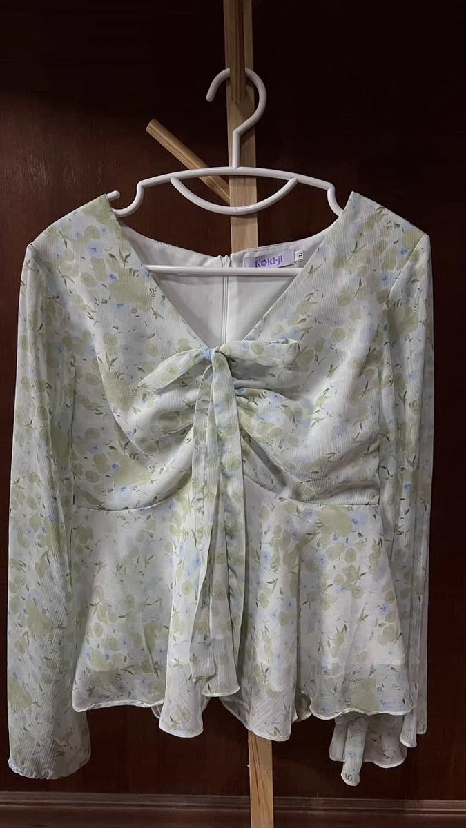 chocolomood's tweet photo. ꙳.ส่งต่อ Kokiji
- Bubbly Mint Top₊⋆💐

 ✿ ราคา 600- รวมส่ง ( Form 790- )
 ✦ Size L อก 38
 ✶ ใส่ไปครั้งเดียวค่าา👕
ทักมาขอดูรูปเพิ่มเติมได้ค่า💌
*รับคนละครึ่งด้วยนะค้าา*

#kokiji #โล้ะตู้เสื้อผ้า 
#ส่งต่อเสื้อผ้า #stylistshop #cintageshop #ส่งต่อเสื้อผ��ามือสอง https://t.co/l4aTaaxEth