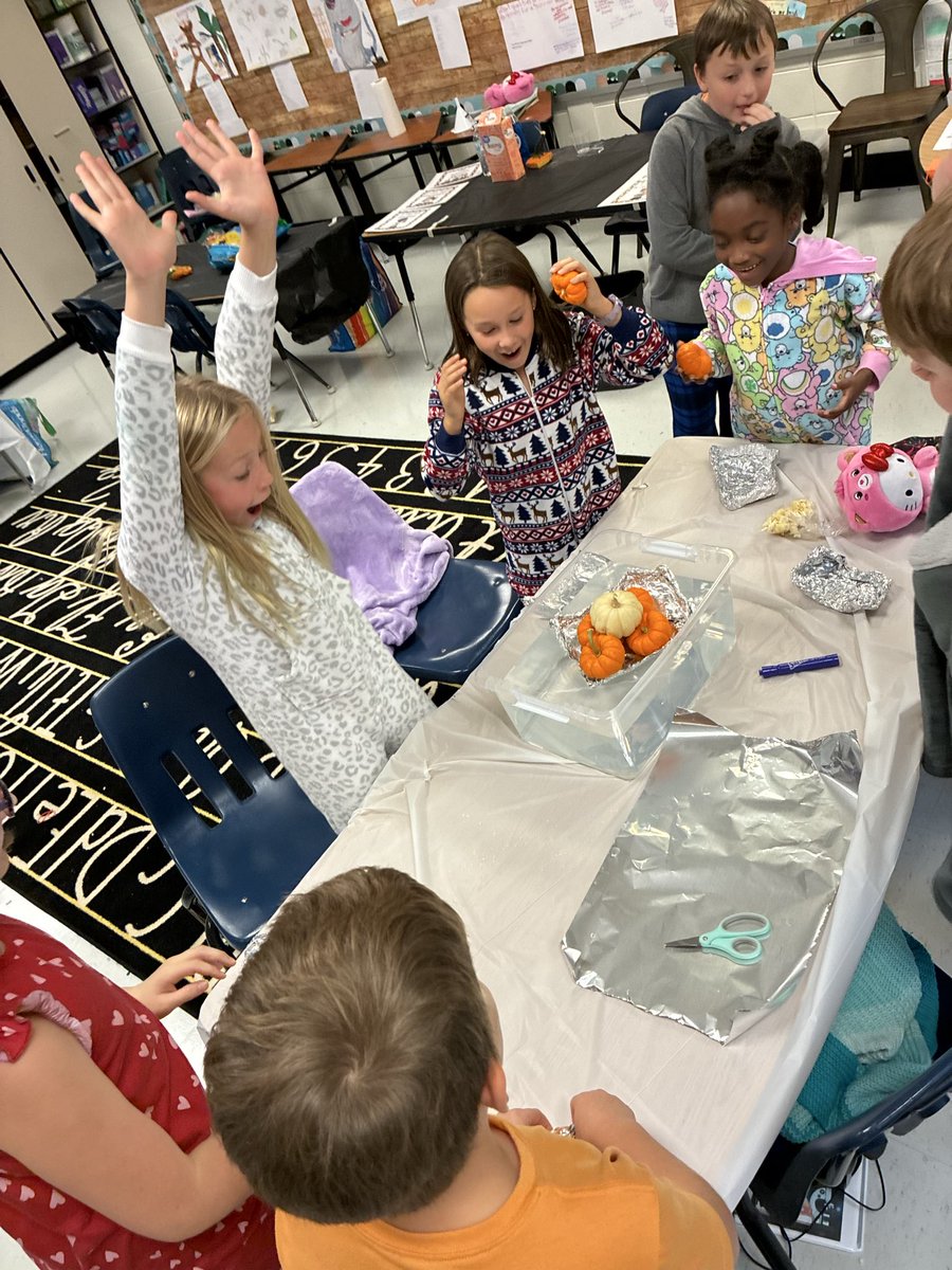 StillElem's tweet image. 🔬❄️ The Science Olympiad Club had a blast with seasonal science &amp;amp; engineering fun! From frosty reactions to festive builds, creativity was in full swing. 🧪⚙️ Huge thanks to Ms. Soued for leading with passion and inspiring our young scientists! 💙 #ScienceOlympiad @cobbscience
