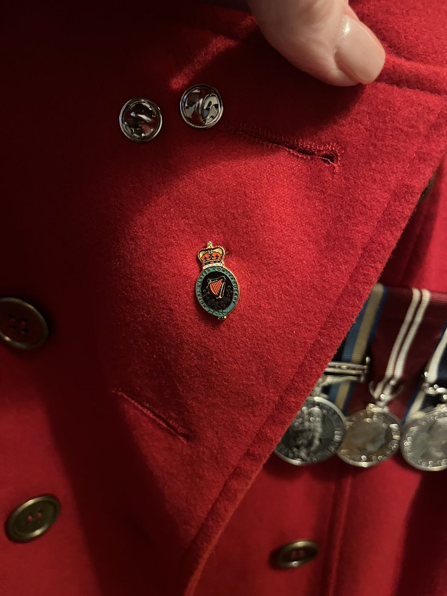 Chinook Crew Chick tweet media