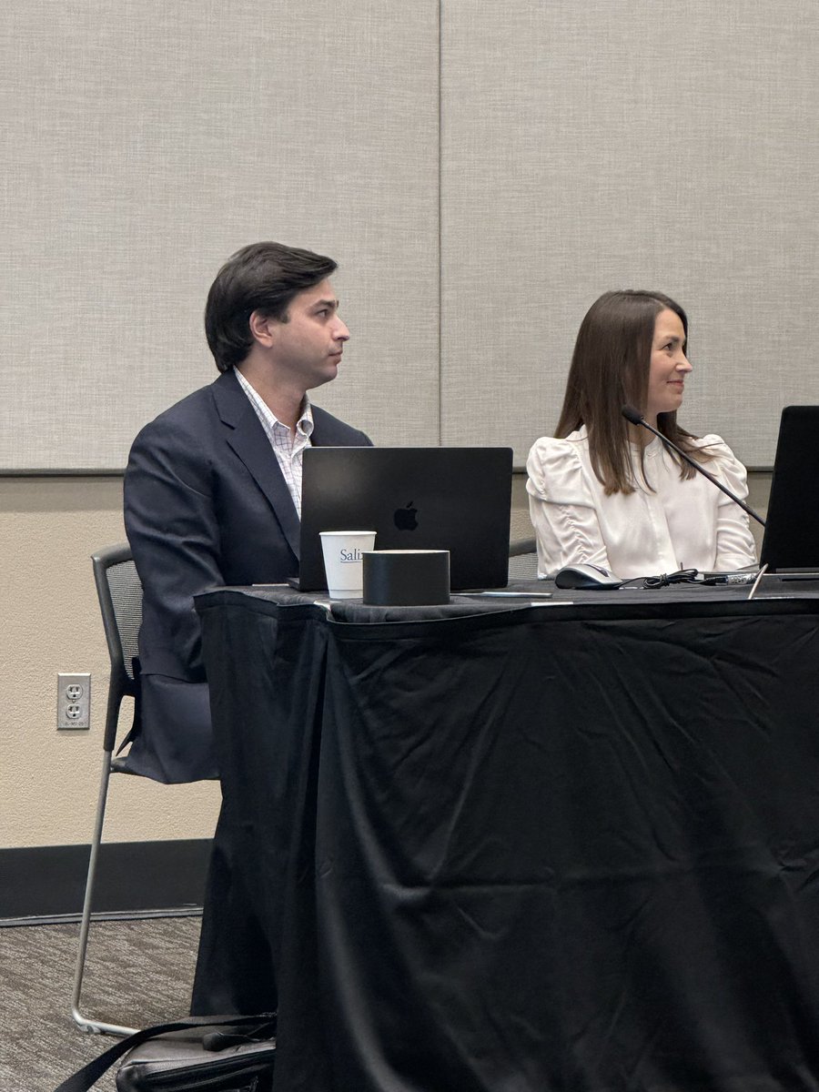 Our Gl fellow <a href="/BilalNiazi424/">Bilal Niazi, MD</a> &amp; Dr.
<a href="/ArielAday/">Ariel Aday</a>, led a successful First Job Negotiation session for the <a href="/AmCollegeGastro/">ACG</a> Training Committee at #ACG2025 in Phoenix - a full house indeed 🙌🏼
Outstanding work!
<a href="/UTSWGastroHep/">UTSW Gastro Hepatology Fellowship</a> <a href="/UNMC_GIHEP/">UNMC Gastroenterology & Hepatology</a>
<a href="/BilalMohammadMD/">Mohammad Bilal, MD</a>
#FutureOfGl