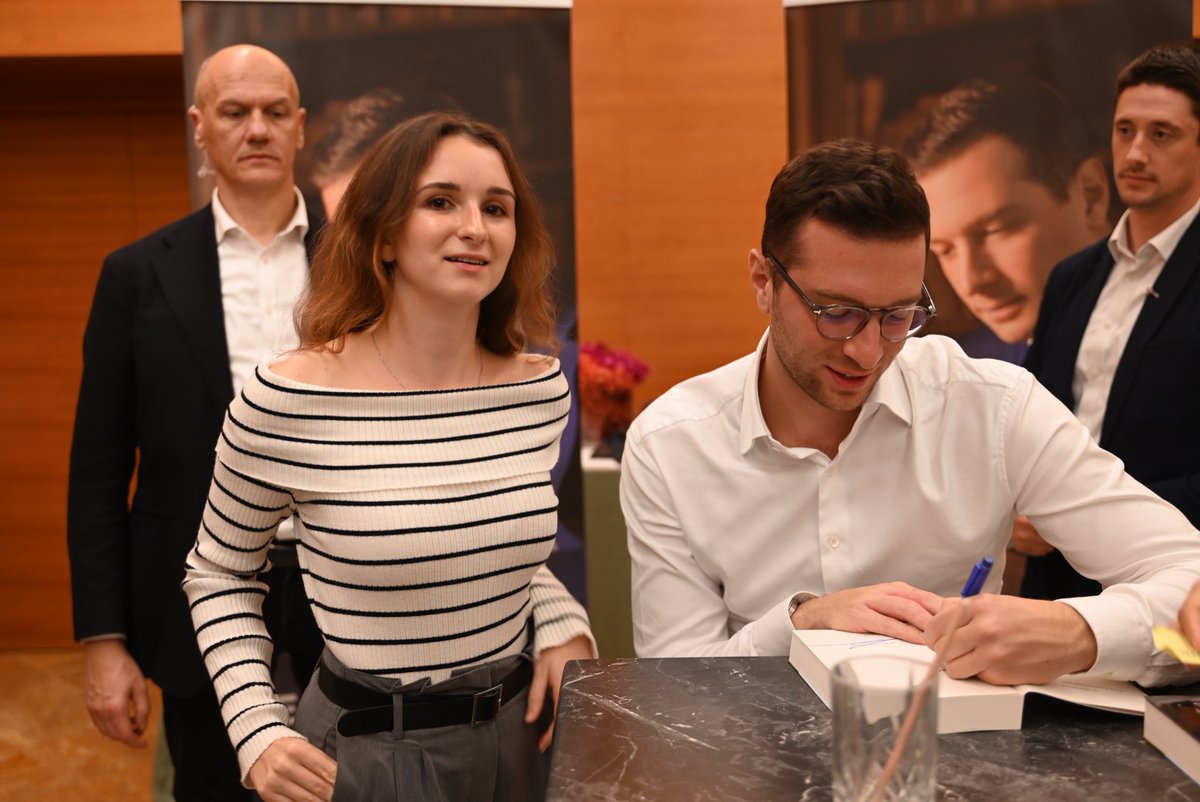 Lucie🫧 tweet media