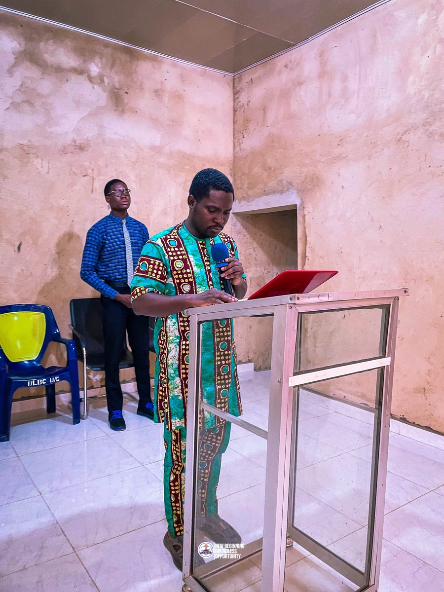 DLCF_AFIT's tweet photo. A leader in Christ poured out his heart in a heart to heart seminar. Freshers are taught the art of navigation on campus. They are equipped with the assets of being a person purpose.
#purpose #godlynavigation #purposedriven #freshersprogram #dlcfafit #dlcf #dl https://t.co/HSI4VE0eAS