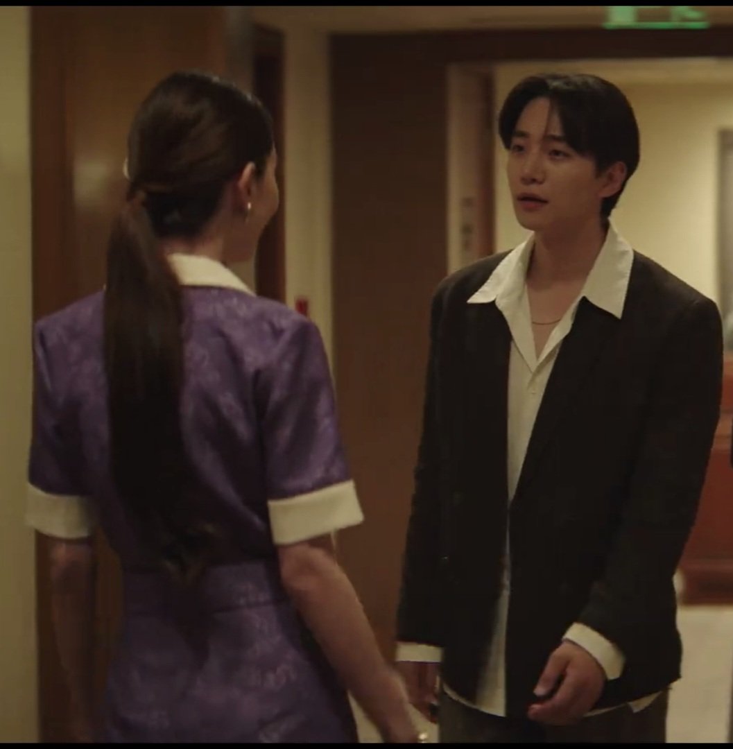 hyeliette's tweet photo. #TyphoonFamily

the ship                                the shipper https://t.co/Rt1ZkdHuW3