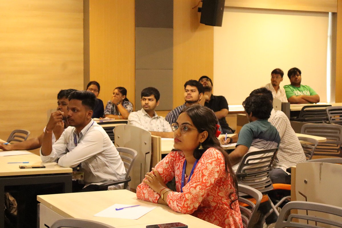 Silicontech_bbs's tweet image. Quizanna 4.0 – From Questions to Champions! 🏆
100+ Junior &amp;amp; 60+ Senior participants competed for glory, with cash prizes worth ₹24,000 awarded!

#Quizanna #SiliconTech #SiliconUniversity #ProudSiliconite #SiliconSilver25 #SilverJubilee #LearningAndLeading