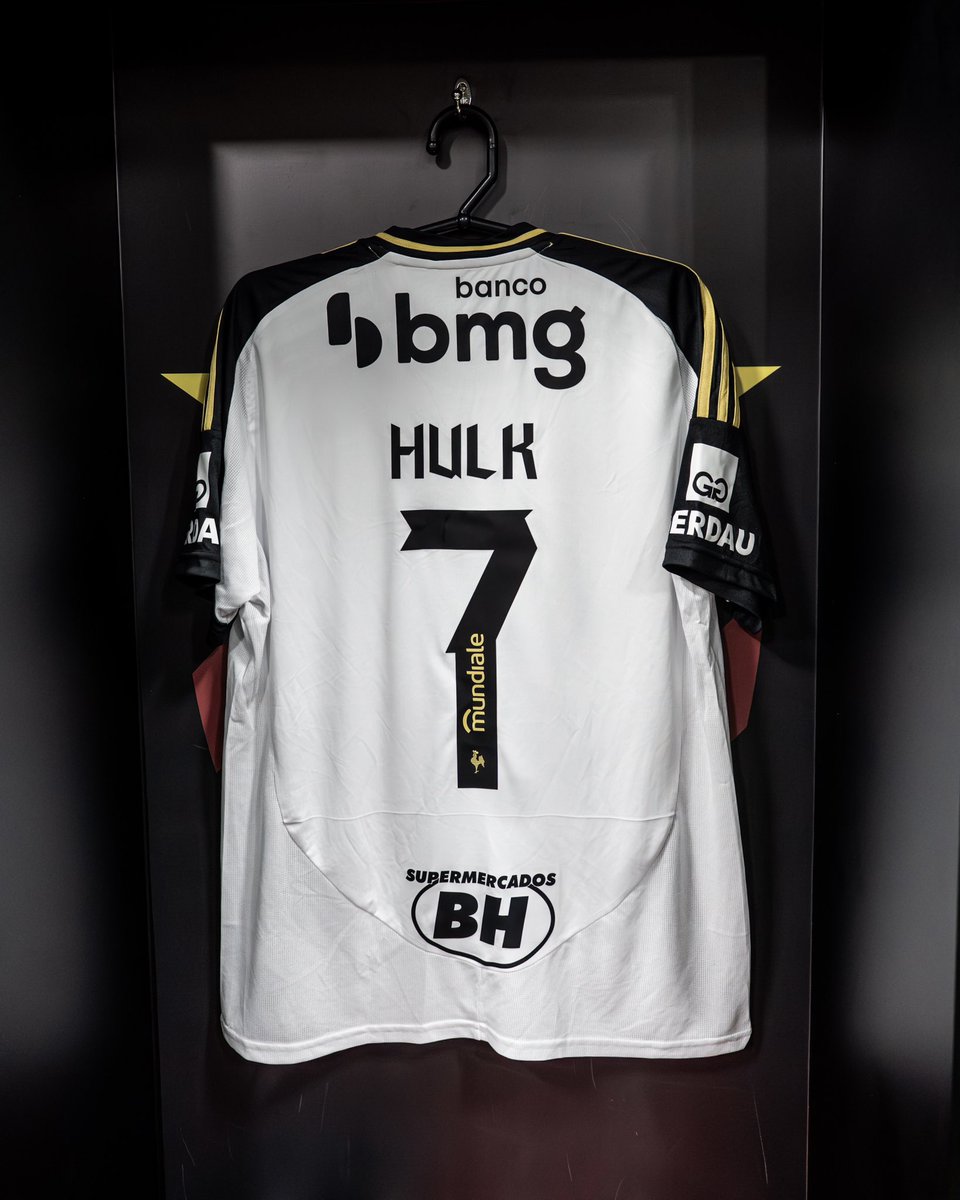 Atletico's tweet image. Manto preparado pra mais uma batalha! 🤍🐔

#VamoGalo #SPOxCAM