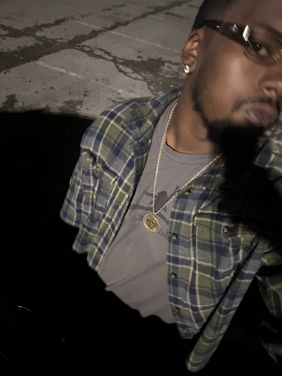 RealD114's tweet photo. Around the way pt.2 https://t.co/LzXwsqkkNf
