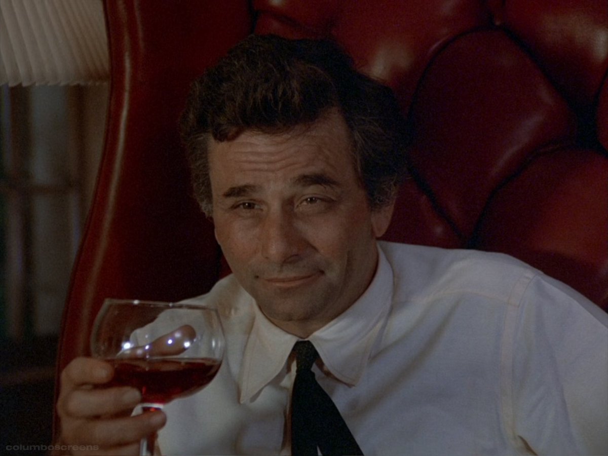 В ці темні години я підіймаю келих і зичу кожному росіянину крокувати вперед впевнено, і щоб ваша ліва нога завжди ступала в капкан або в гівно, а права з кожним кроком давила метелика, від помаха крила якого залежить щасливе майбутнє ваших дітей.