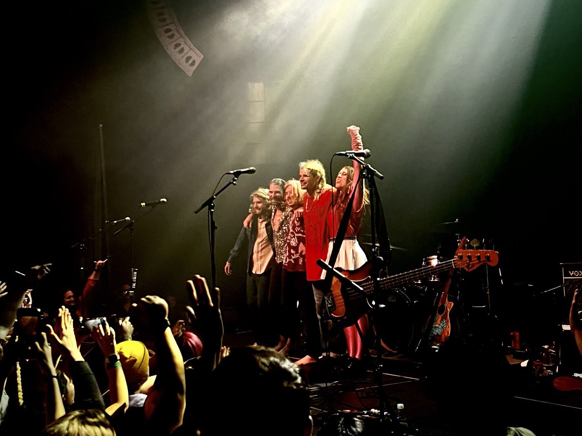 Take a bow! The 20 BIGGEST songs in alternative today are yours inside the Gold and Diamond Big 20 Countdown at 3p! 🙌

#sponsored by <a href="/goldanddiamond_/">Gold & Diamond Source</a> 💎