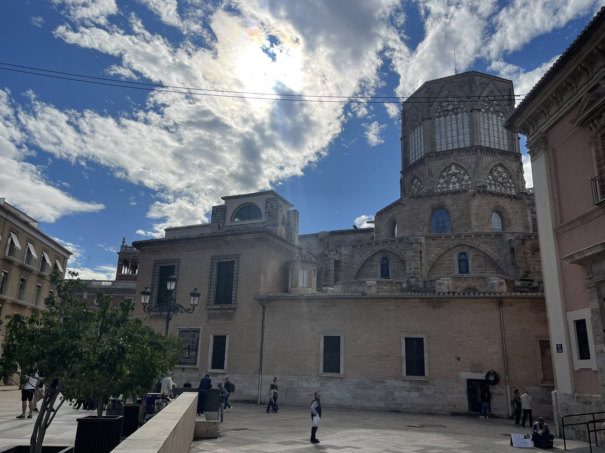 ¡Qué suerte vivir en la ciudad más bonita del mundo! Hoy #Valencia deslumbra.