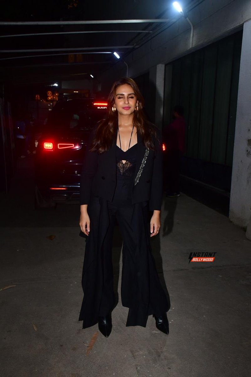 InstantBollywood tweet media