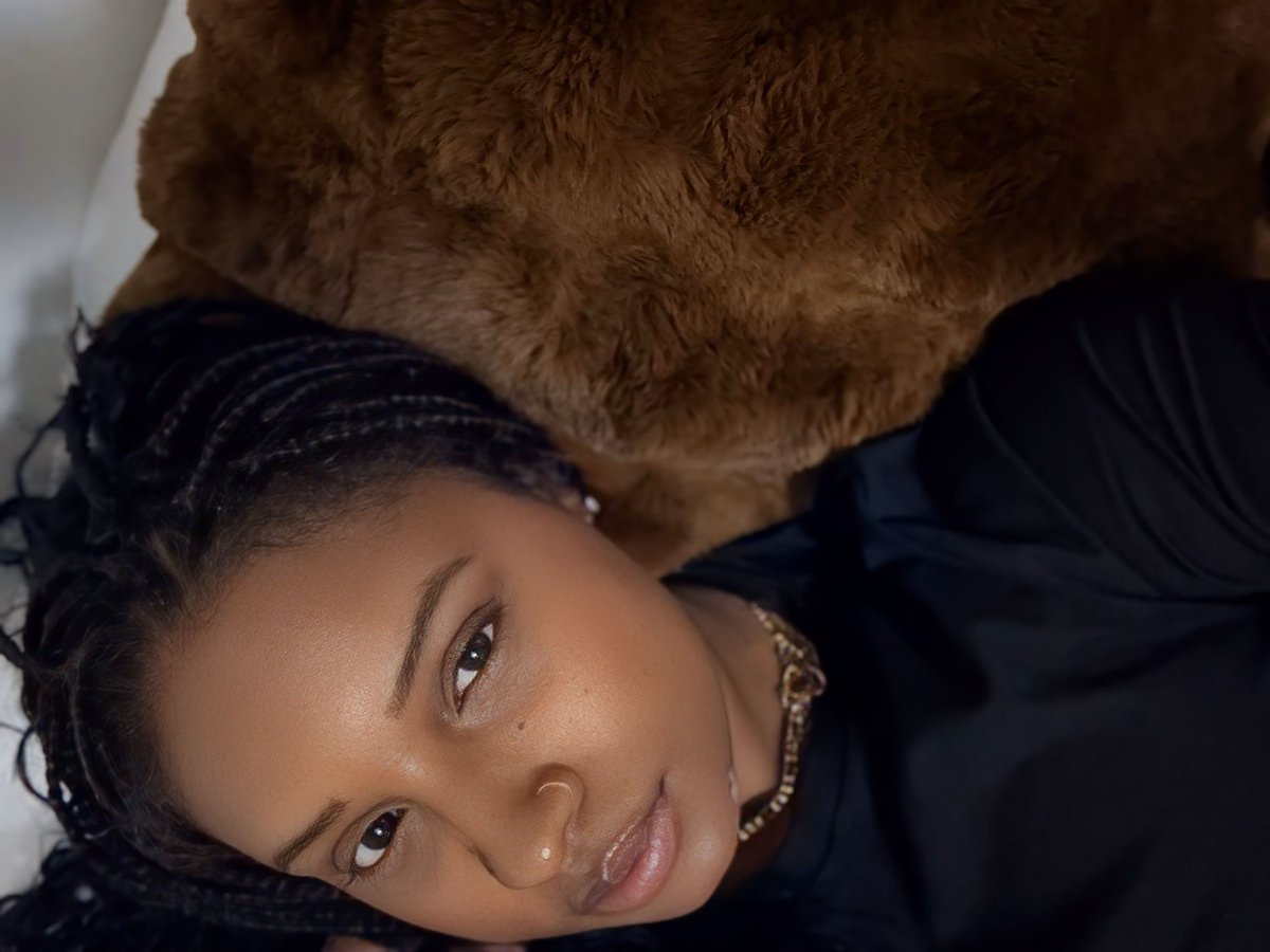 adira ★ tweet media