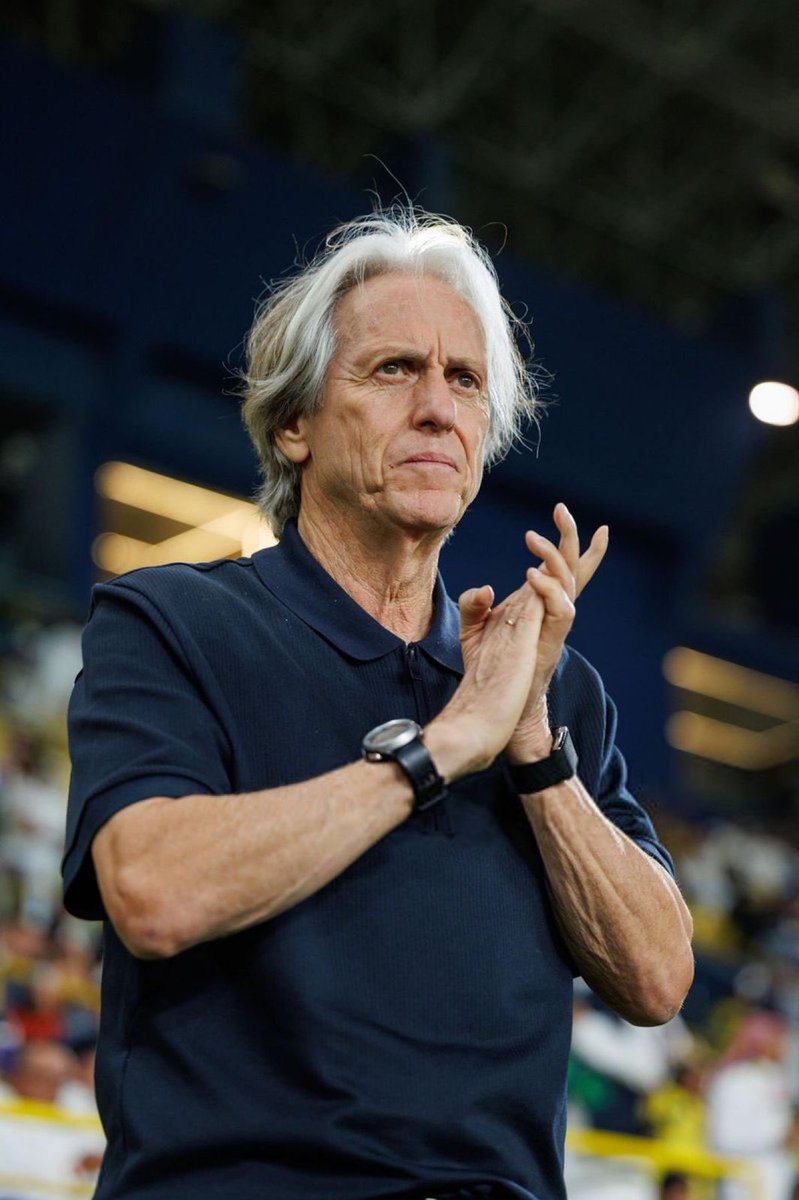 🚨🎙️
في ردٍ على سؤالي جورجي جيسوس "مدرب #النصر " <a href="/AlNassrFC/">نادي النصر السعودي</a> :
- في نادي النصر يوجد لاعبين كبار مثل جواو فيليكس لكن مُفاجاة الموسم هو اللاعب انجيلو
#نيوم_النصر 
#النصر
#نيوم