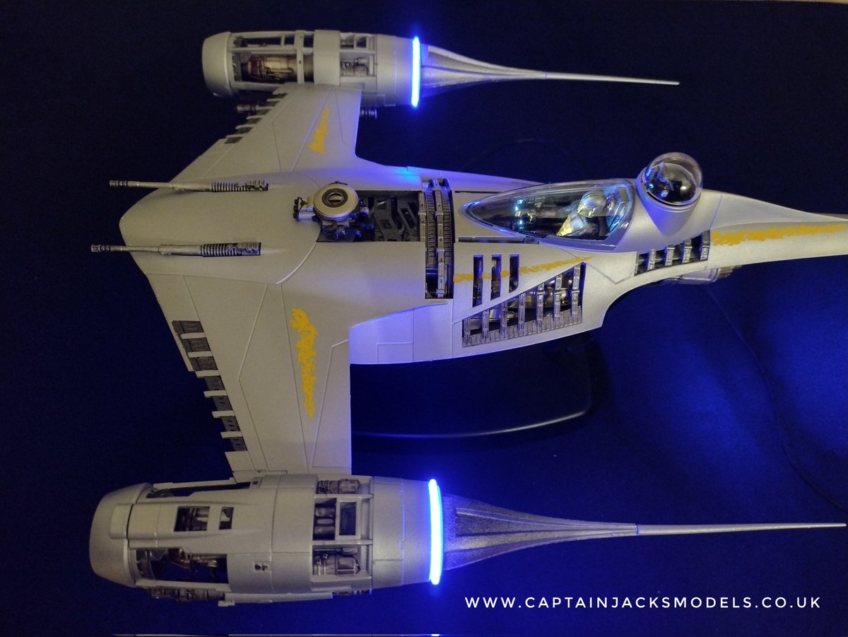 CaptainJModels's tweet image. Brand new light kit now available for the Revell 06787 N-1 Starfighter as featured in The Mandalorian.
Check out the light kit and project build video at captainjacksmodels.co.uk

#revellstarwars #revellmodelkits #n1starfighter #themandalorian #mandalorian #captainjacksmodels
