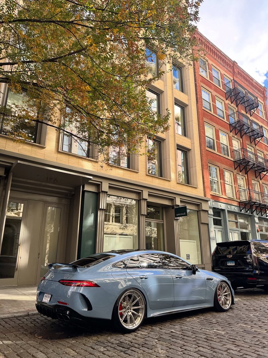 TheAutoHub's tweet photo. She just might be worth it https://t.co/L8HDaBSrrH