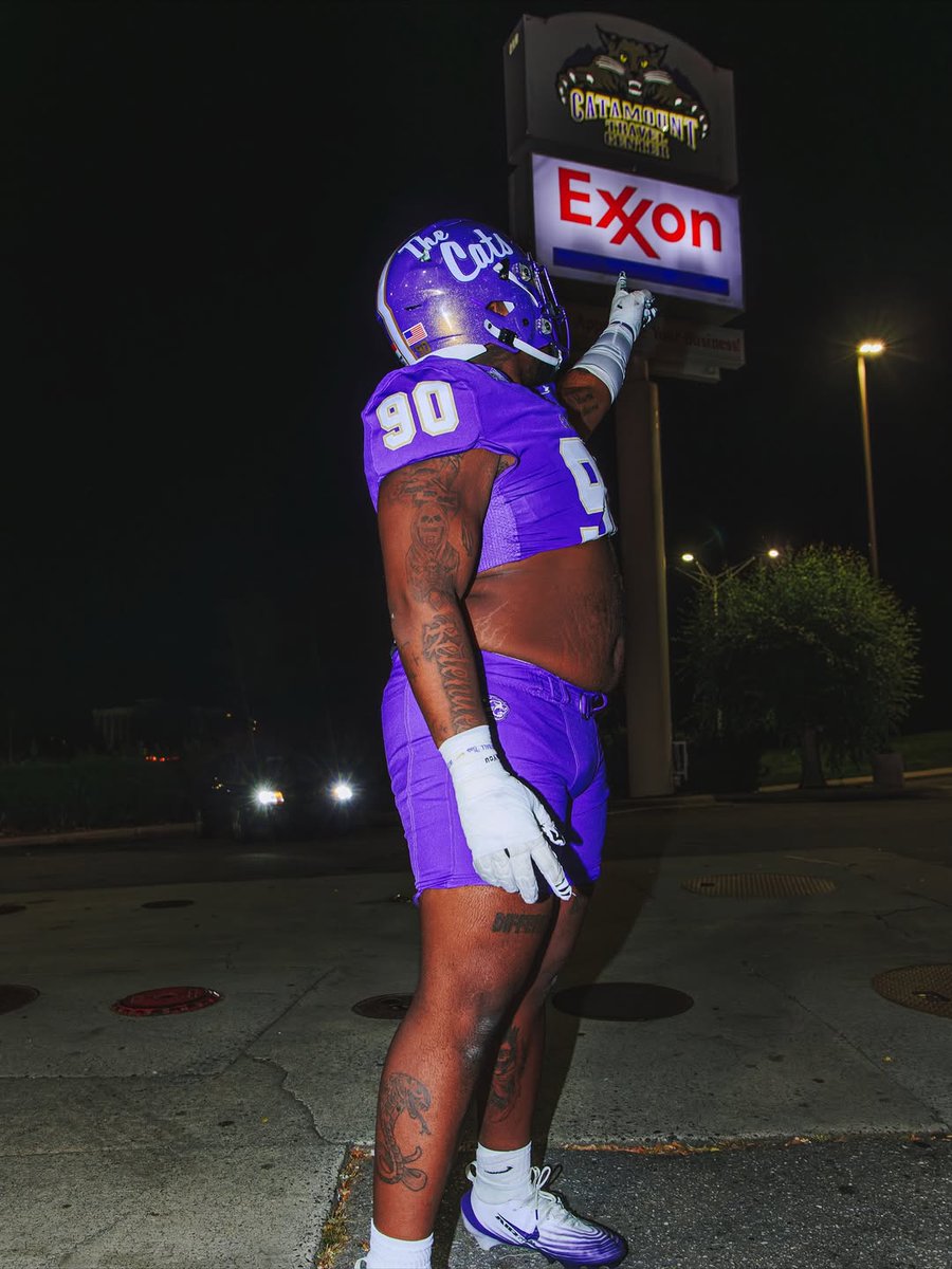 No Context Uniform Reveals (@nocontextunis) on Twitter photo 
