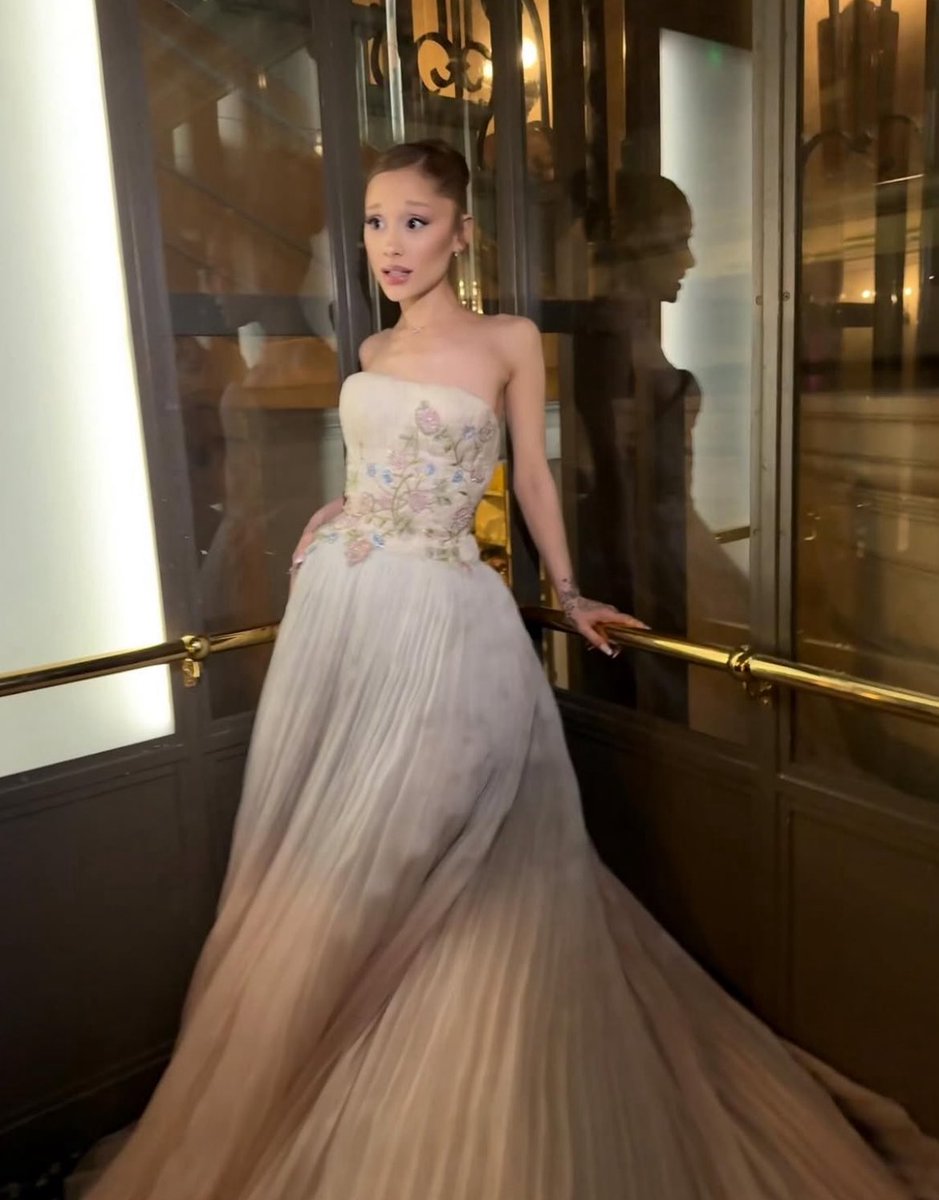 Ariana Grande stuns for ‘WICKED: FOR GOOD’ press in Paris.