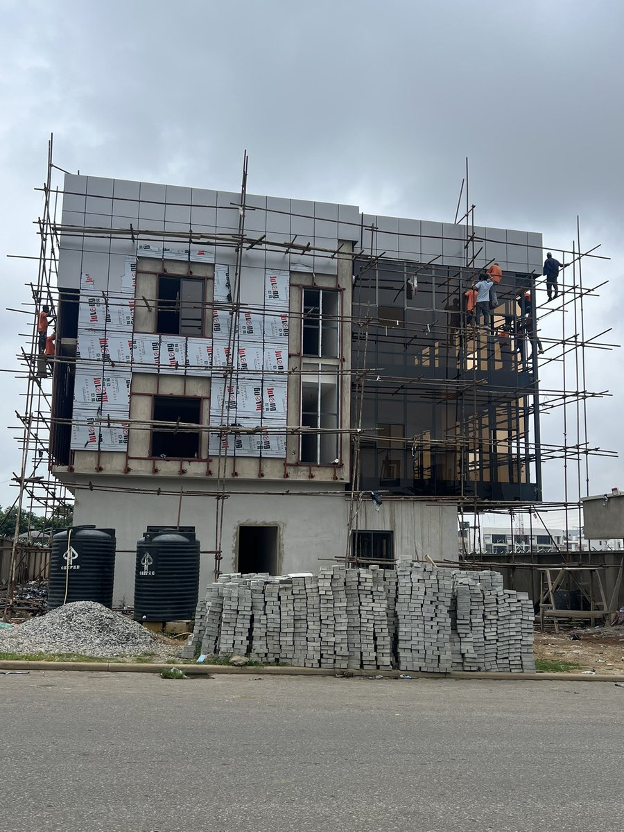 Ezek Wueche tweet media